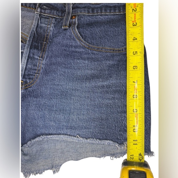 Levis 501 Shorts Women 29 Blue Cut Off Button Fly Mid Rise Premium Denim - Picture 8 of 16